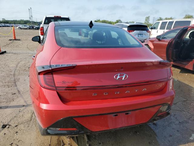 5NPEF4JA9LH031287 - 2020 HYUNDAI SONATA SEL RED photo 6