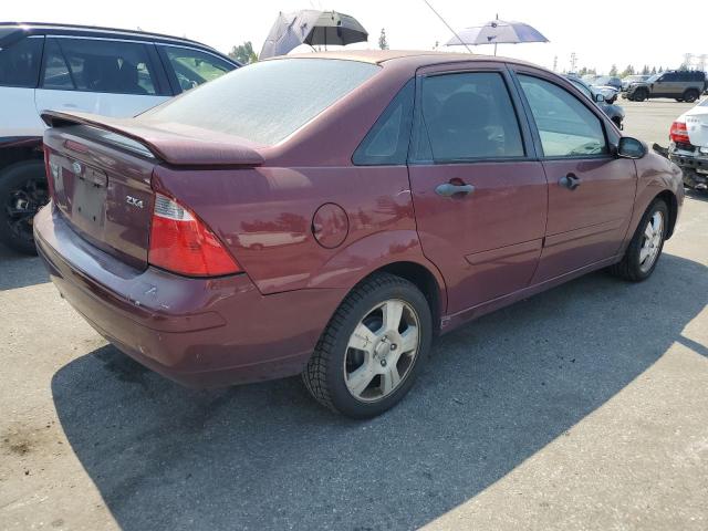 1FAHP34N86W255268 - 2006 FORD FOCUS ZX4 MAROON photo 3