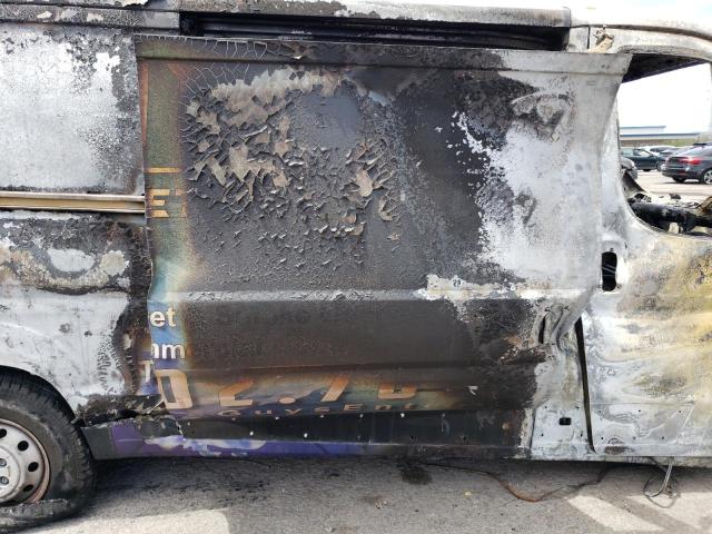 3C6TRVAG0JE115841 - 2018 RAM PROMASTER 1500 STANDARD WHITE photo 11