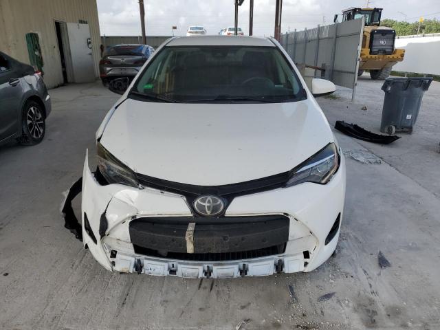5YFBURHE3JP832022 - 2018 TOYOTA COROLLA L Ağ foto 5