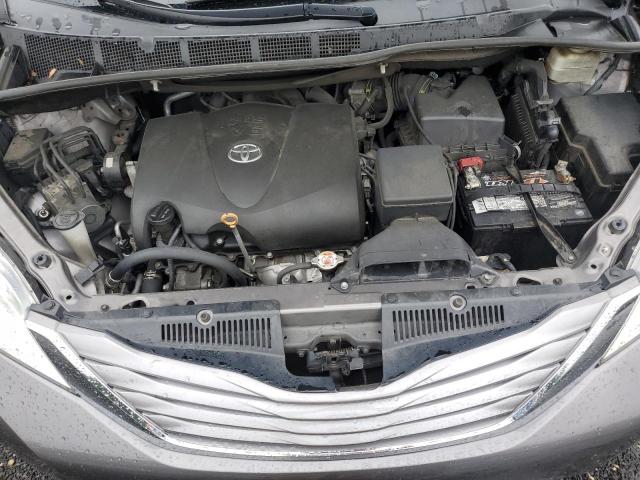 5TDYZ3DC8HS852880 - 2017 TOYOTA SIENNA XLE 灰色 照片 12