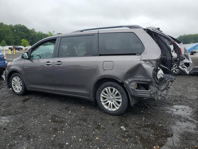 5TDYZ3DC8HS852880 - 2017 TOYOTA SIENNA XLE 灰色 照片 2