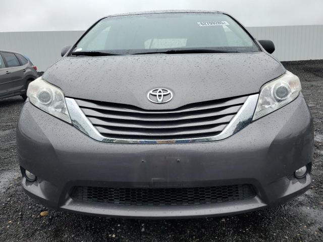 5TDYZ3DC8HS852880 - 2017 TOYOTA SIENNA XLE 灰色 照片 5