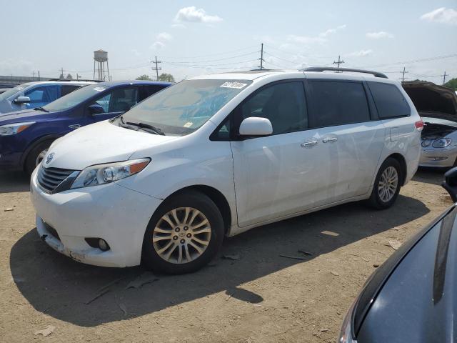 2014 TOYOTA SIENNA XLE, 