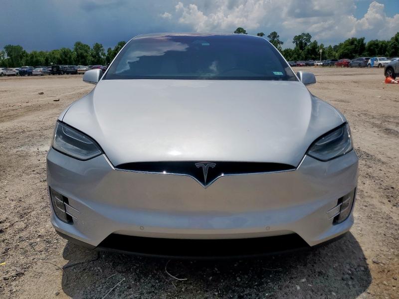5YJXCBE43JF126966 - 2018 TESLA MODEL X Argent photo 5