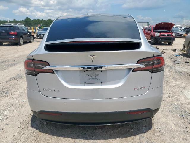 5YJXCBE43JF126966 - 2018 TESLA MODEL X Argent photo 6