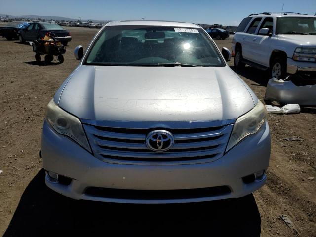 4T1BK3DB1BU400768 - 2011 TOYOTA AVALON BASE Gümüş foto 5