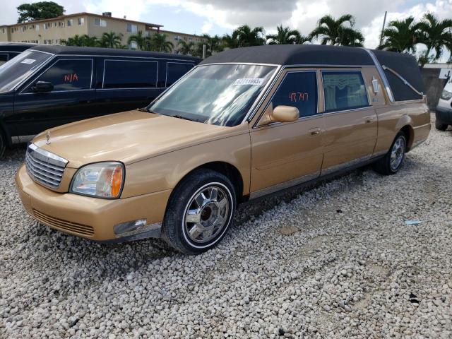 1GEEH00Y52U500503 - 2002 CADILLAC COMMERCIAL GOLD photo 1