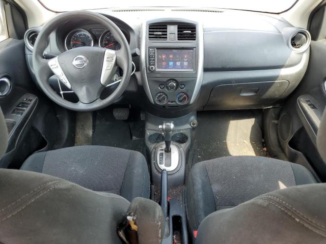 3N1CN7AP7JL877904 - 2018 NISSAN VERSA S Արծաթագույն լուսանկար 8