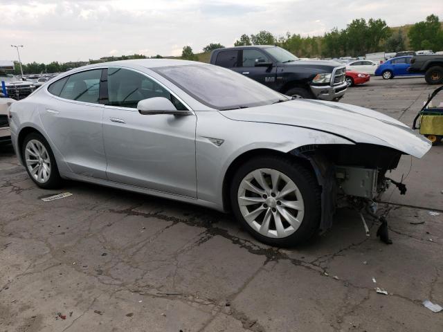 5YJSA1E20GF150014 - 2016 TESLA MODEL S 银色 照片 4