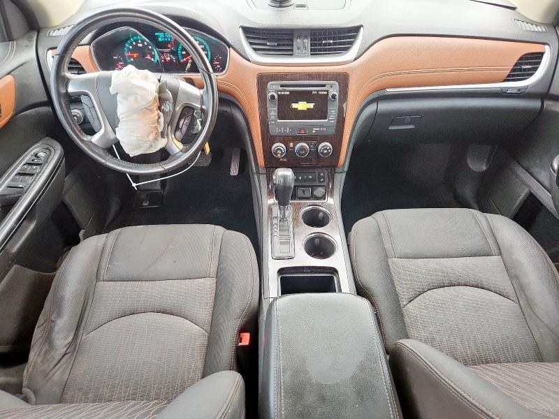 1GNKRGKDXHJ230388 - 2017 CHEVROLET TRAVERSE LT 灰色 照片 8