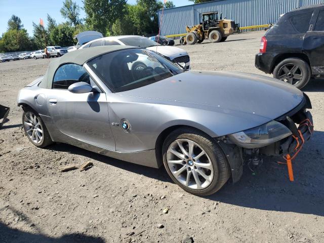 4USBU33547LW70952 - 2007 BMW Z4 3.0 GRAY photo 4