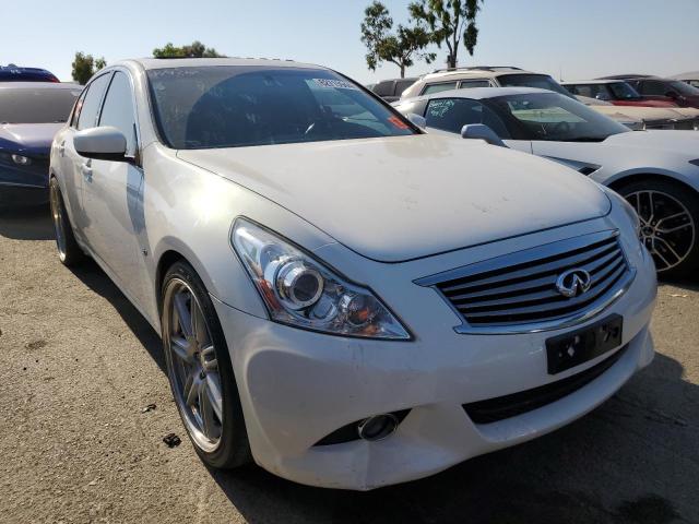 JN1CV6AP6FM500536 - 2015 INFINITI Q40 WHITE photo 4