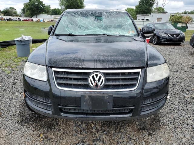 WVGZG77L66D043735 - 2006 VOLKSWAGEN TOUAREG 3.2 BLACK photo 5