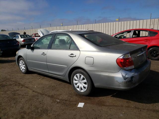 4T1BE32KX5U982979 - 2005 TOYOTA CAMRY LE TAN photo 2