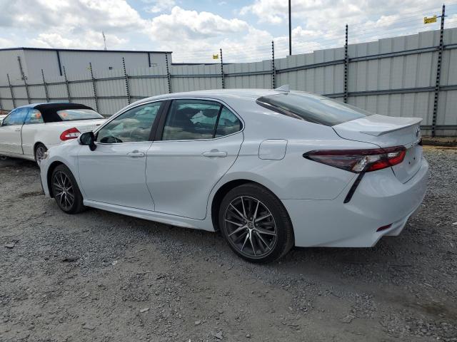 4T1T11AK9RU217354 - 2024 TOYOTA CAMRY SE NIGHT SHADE WHITE photo 2