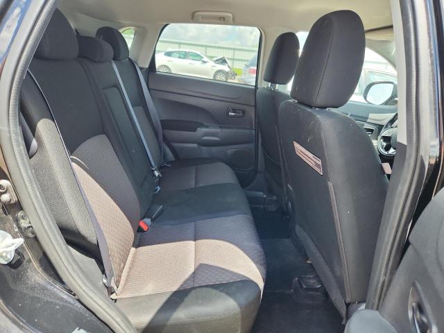 JA4AP3AU8JU016387 - 2018 MITSUBISHI OUTLANDER ES Սև լուսանկար 11