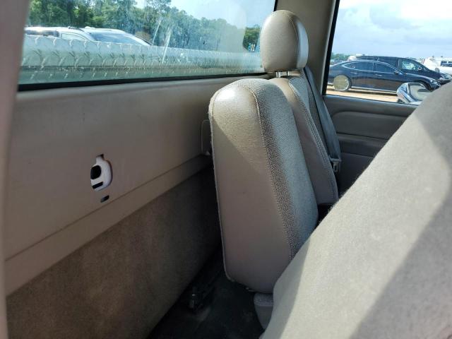 1GCEC14X25Z289783 - 2005 CHEVROLET SILVERADO C1500 თეთრი ფოტო 10