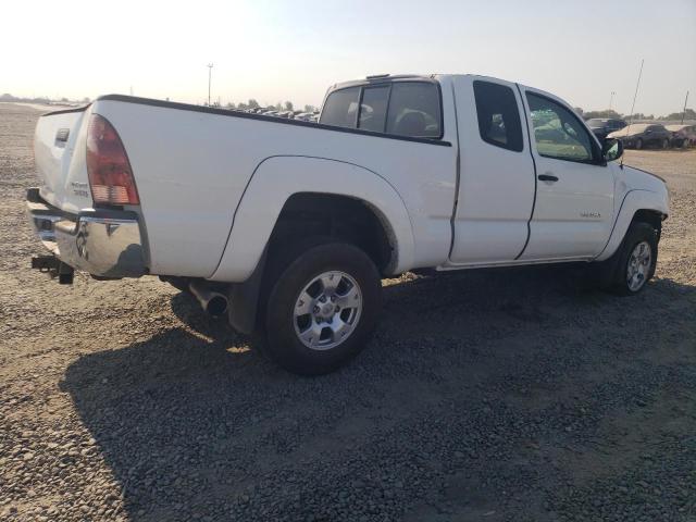 5TETU62N15Z071552 - 2005 TOYOTA TACOMA PRERUNNER ACCESS CAB WHITE photo 3