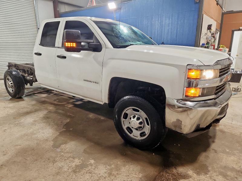 1GC2CUEG0FZ507935 - 2015 CHEVROLET SILVERADO C2500 HEAVY DUTY WHITE photo 4