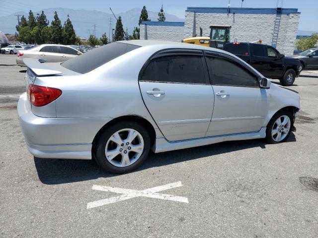 2T1BY32E75C344384 - 2005 TOYOTA COROLLA XRS SILVER photo 3