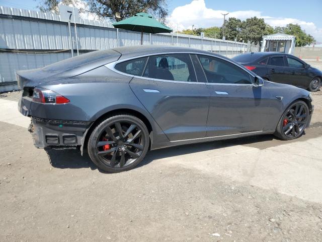 5YJSA1E4XJF273666 - 2018 TESLA MODEL S ნაცრისფერი ფოტო 3