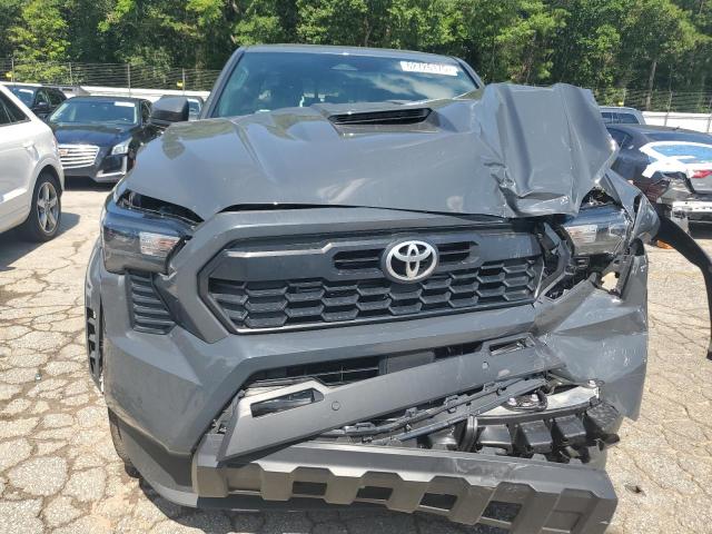 3TYKB5FN8RT010518 - 2024 TOYOTA TACOMA DOUBLE CAB CHARCOAL photo 5