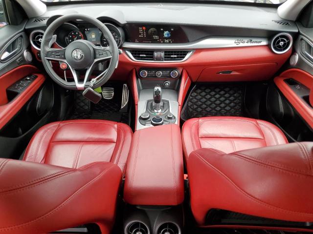 ZASFAKPN1J7B91786 - 2018 ALFA ROMEO STELVIO SPORT أسود صورة 8