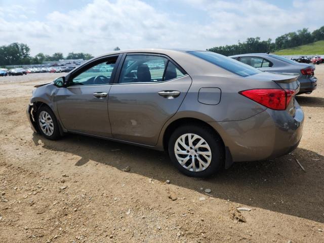 2T1BURHE5KC173197 - 2019 TOYOTA COROLLA L BROWN photo 2