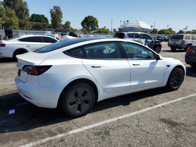 5YJ3E1EA4PF625552 - 2023 TESLA MODEL 3 WHITE photo 3