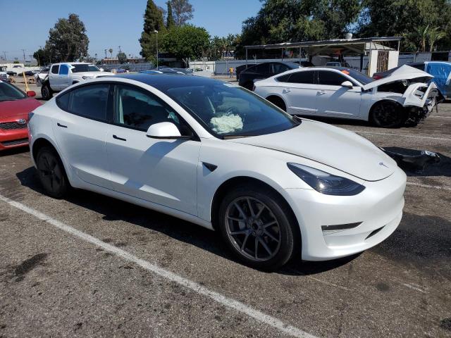 5YJ3E1EA4PF625552 - 2023 TESLA MODEL 3 WHITE photo 4