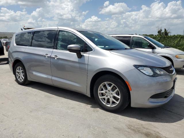 2C4RC1CG5HR501609 - 2017 CHRYSLER PACIFICA LX SILVER photo 4