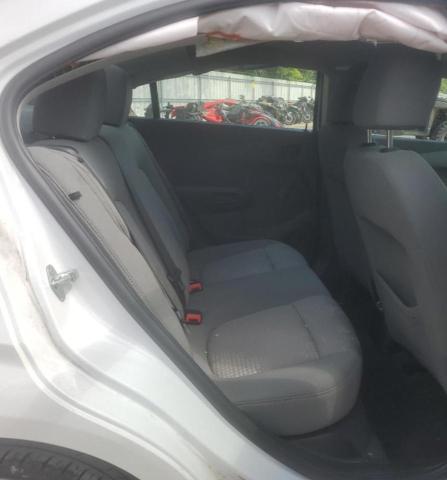 1G1JA5SH0G4118398 - 2016 CHEVROLET SONIC LS WHITE photo 10