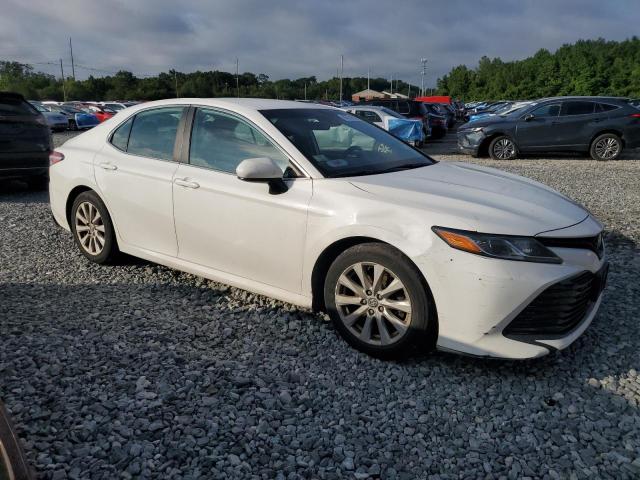4T1C11AK8LU368449 - 2020 TOYOTA CAMRY LE WHITE photo 4