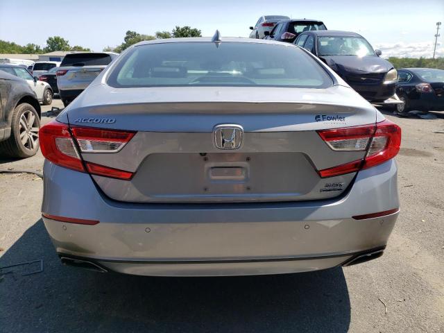 1HGCV2F96KA006836 - 2019 HONDA ACCORD TOURING SILVER photo 6