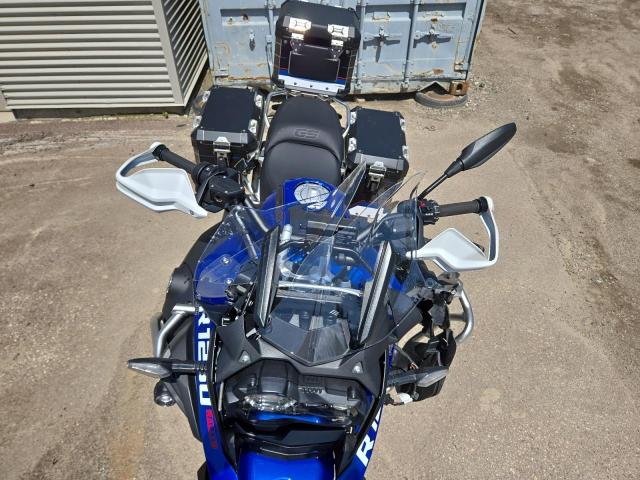 WB10M1307R6J54976 - 2024 BMW R 1250 GS ADVENTURE BLUE photo 5