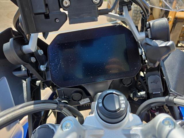 WB10M1307R6J54976 - 2024 BMW R 1250 GS ADVENTURE BLUE photo 7