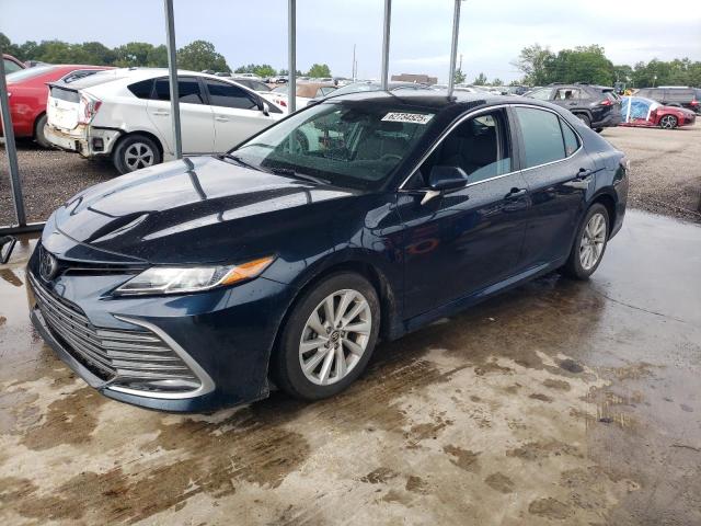 2021 TOYOTA CAMRY LE, null