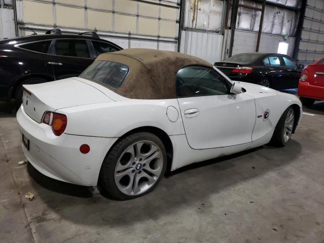 4USBT53483LU04723 - 2003 BMW Z4 3.0 WHITE photo 3