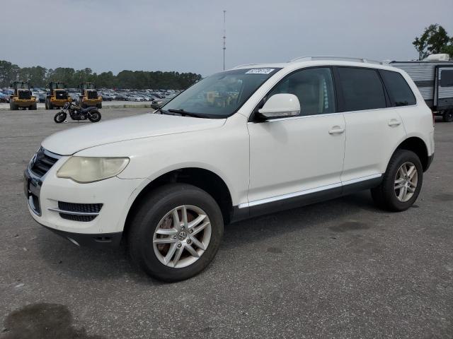 WVGBE77L29D015913 - 2009 VOLKSWAGEN TOUAREG 2 V6 WHITE photo 1