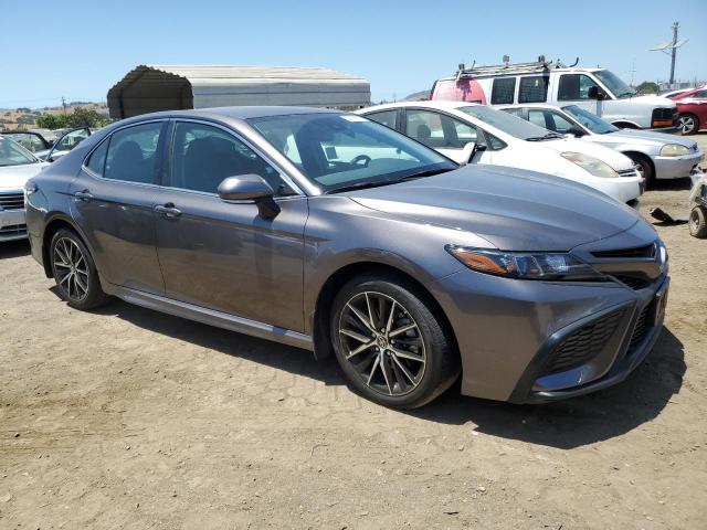 4T1T11AKXRU858710 - 2024 TOYOTA CAMRY SE NIGHT SHADE CHARCOAL photo 4