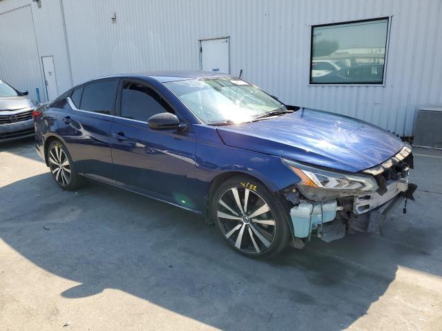 1N4BL4CV9KN306236 - 2019 NISSAN ALTIMA SR BLUE photo 4