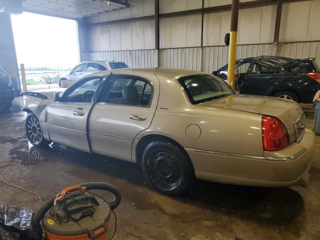 1LNHM81W96Y610834 - 2006 LINCOLN TOWN CAR SIGNATURE თაფლისფერი ფოტო 2