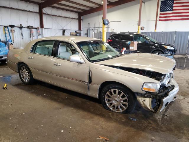 1LNHM81W96Y610834 - 2006 LINCOLN TOWN CAR SIGNATURE თაფლისფერი ფოტო 4