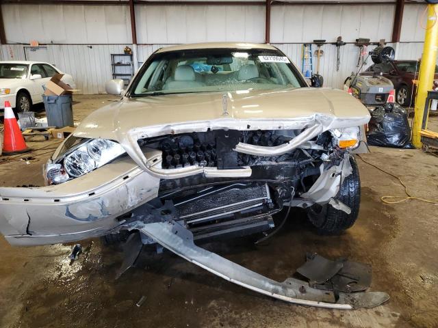 1LNHM81W96Y610834 - 2006 LINCOLN TOWN CAR SIGNATURE თაფლისფერი ფოტო 5