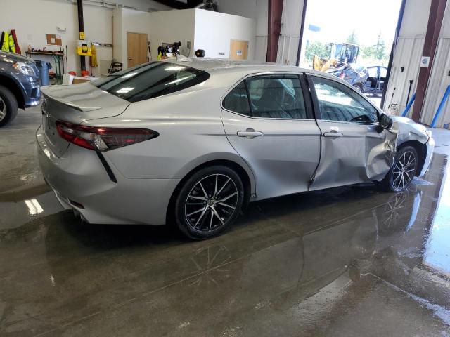 4T1G11AK5PU811325 - 2023 TOYOTA CAMRY SE NIGHT SHADE SILVER photo 3