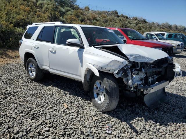 JTEBU5JR1G5329712 - 2016 TOYOTA 4RUNNER SR5/SR5 PREMIUM თეთრი ფოტო 4