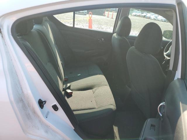 3N1CN7AP0KL809834 - 2019 NISSAN VERSA S WHITE photo 10