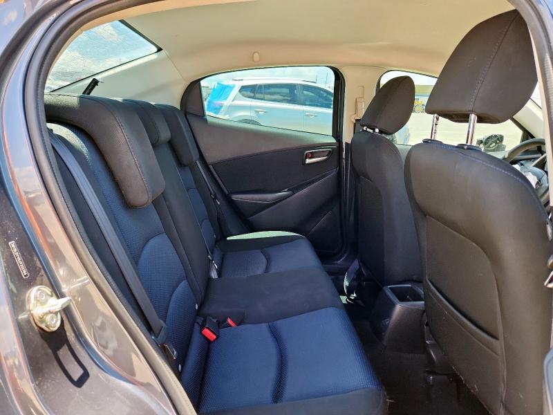 3MYDLBYVXJY313764 - 2018 TOYOTA YARIS IA 灰色 照片 10