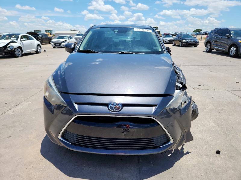 3MYDLBYVXJY313764 - 2018 TOYOTA YARIS IA 灰色 照片 5